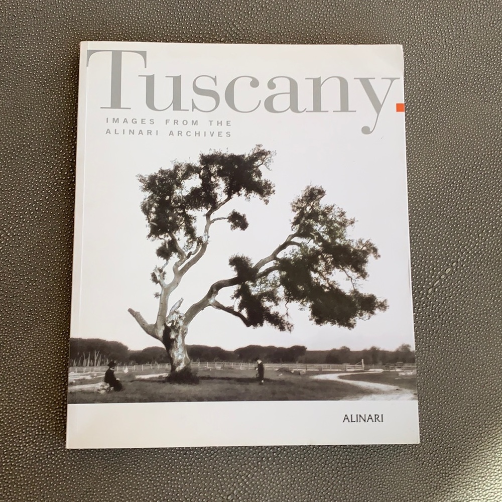 Coffee table book - Tuscany